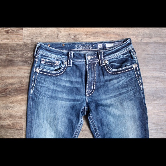 Miss Me Boyfriend Capris - Picture 6 of 9